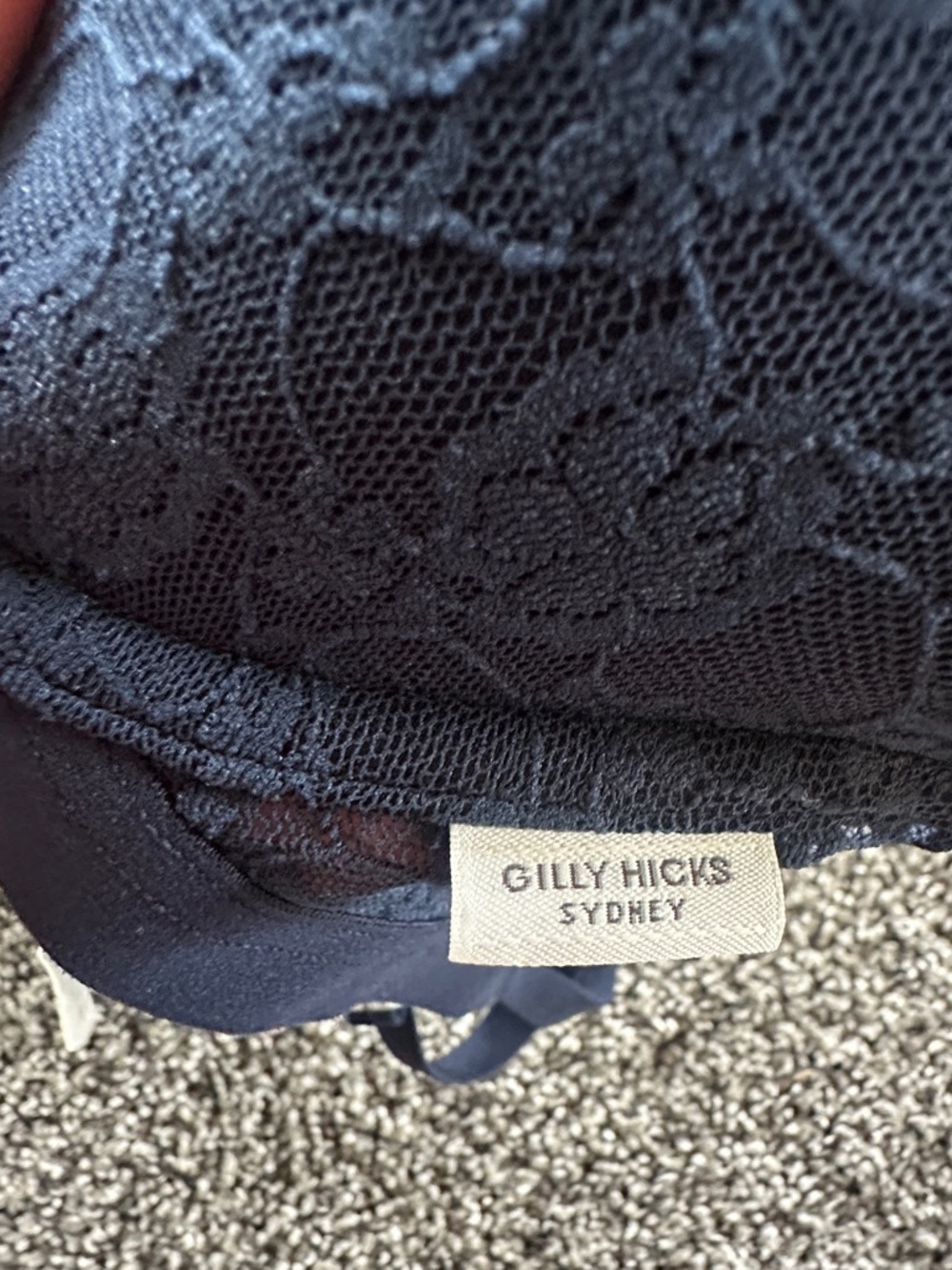 Gilly Hicks Ribbed Bralette in Rose Red, grey, navy blue 34B three pack - Picture 4 of 6
